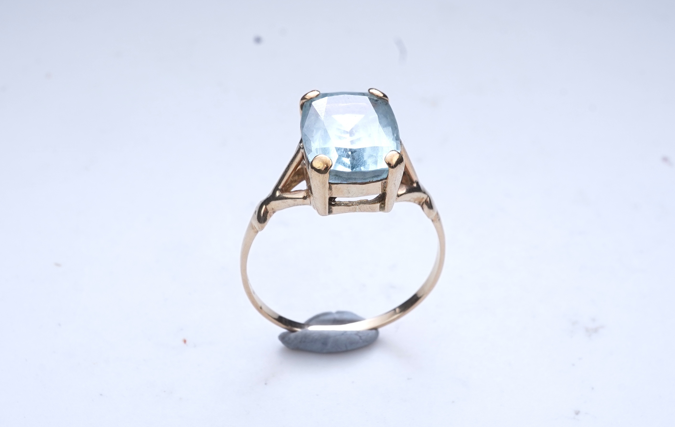 An aquamarine ring
